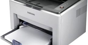Почему застревает бумага в принтере? Причины зажёвывания