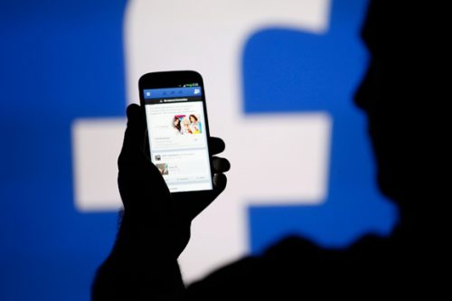 «Facebook» запустит корпоративную соцсеть «at Work»