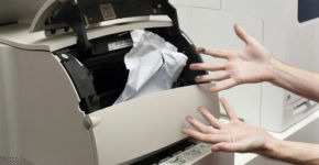 3 причины, почему принтер зажевал бумагу